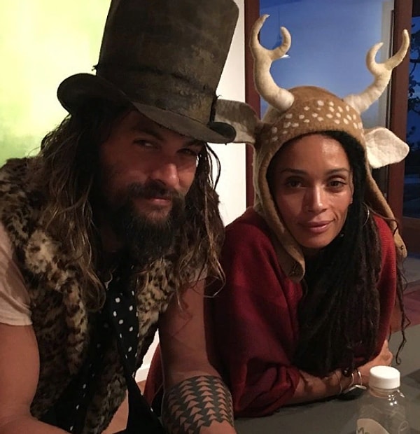 2. Несмотря на слухи об их женитьбе в 2007 году, пара на самом деле оформила отношения лишь в прошлом месяце.