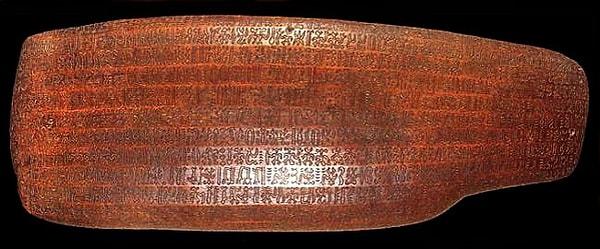 4. Paskalya Adası'nda deşifre edilemeyen yazılar 19 yüzyılın sonunda keşfedildi