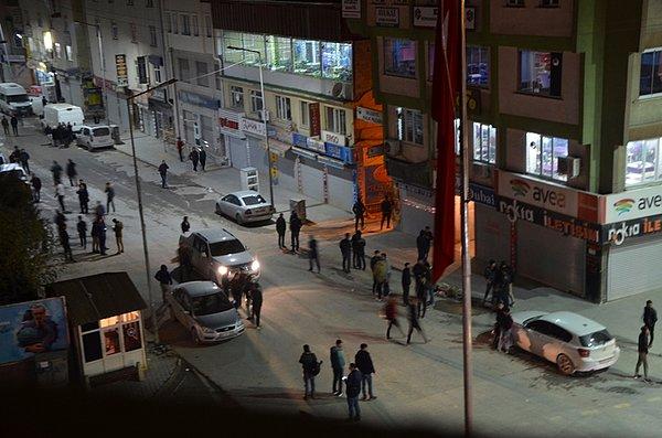 Türkiye’de de özellikle Irak’a komşu doğu ve güneydoğu kentlerinde yurttaşlar sarsıntıyı hissetti. Birçok kentte halk panikle sokaklara çıktı.