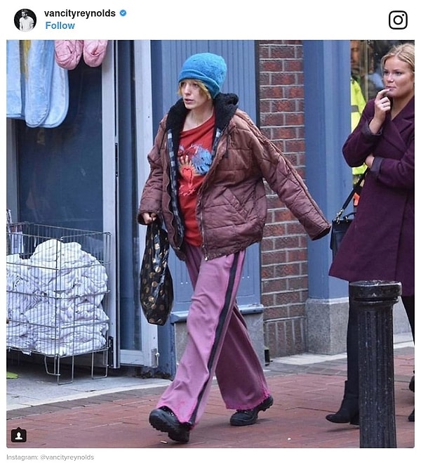 10. И наконец, Райан Рейнольдс, поделившийся снимком, как его жена Блейк Лайвли идет в магазин за продуктами