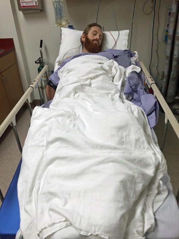 6. ... поэтому он решился ещё раз лечь под нож, чтобы её отрезать.