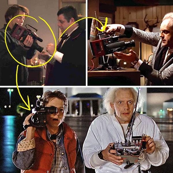 2. Bob'ın JVC kamerası, Marty McFly'ın 'Back to the Future' filminde doktorun zaman makinesi deneyini kaydetmek için kullandığının aynısı.