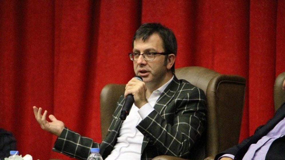 "9'u 5 Geçe 'Hazır Ol'a Geçemedim, Durumum Nedir?" Diyen Turgay Güler, İzmir Marşı Okudu!