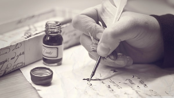 6. Чацкий, Фамусов и Молчалин — это персонажи какой книги?