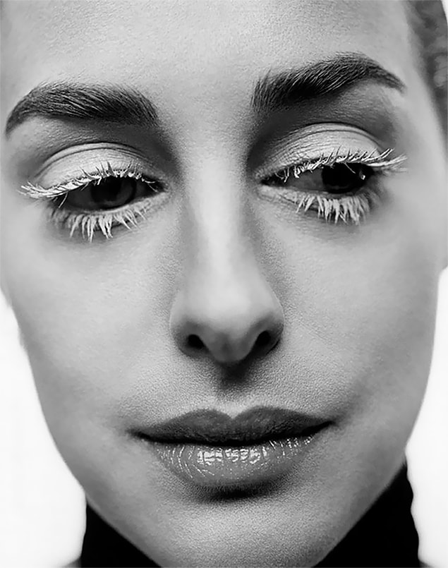 17. Amira Casar