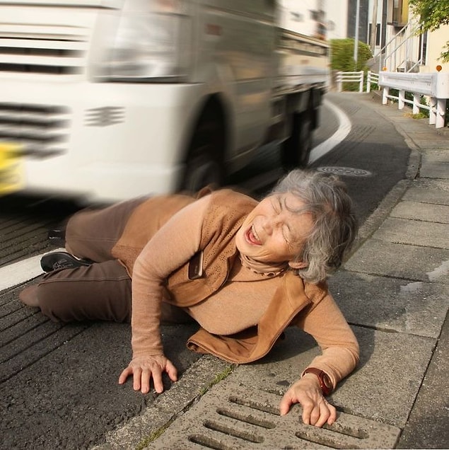 9. Kimiko Nishimoto 2010 yılında ilk kişisel sergisini açmış...
