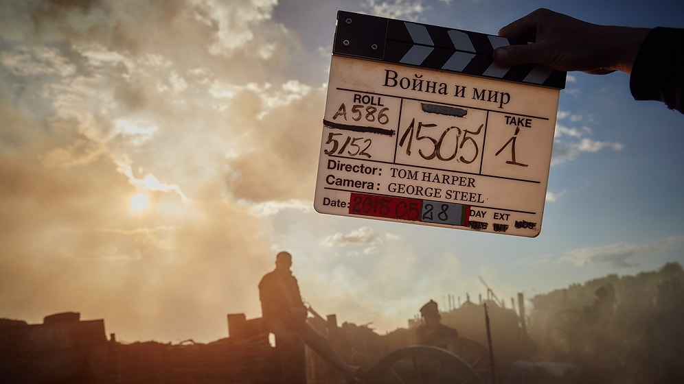 Лишь настоящие "киноманьяки" смогут вспомнить, какие фильмы являются экранизациями книг на 9/9!