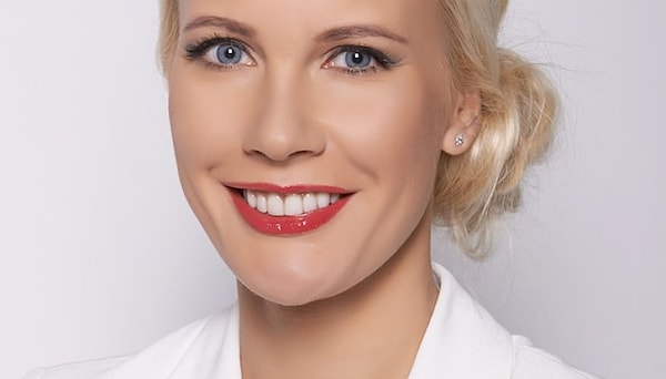 1. Известно, что Летучая ушла из шоу «Ревизорро» ради нового проекта. Елена будет вести передачу «Летучий отряд» на Первом канале.