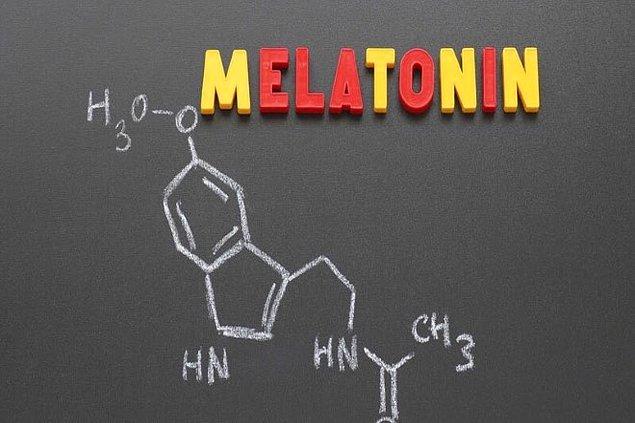 18. Uykunun en sevdiği hormon melatonin seviyenize dikkat edin.