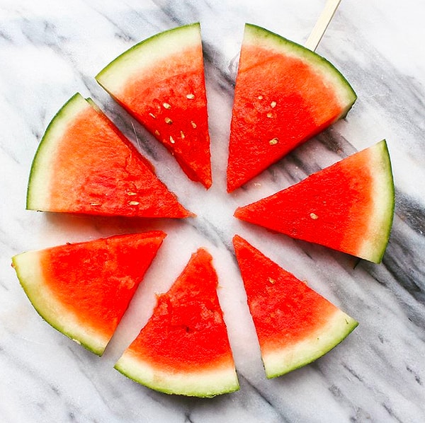 8. Не храните арбуз в холодильнике