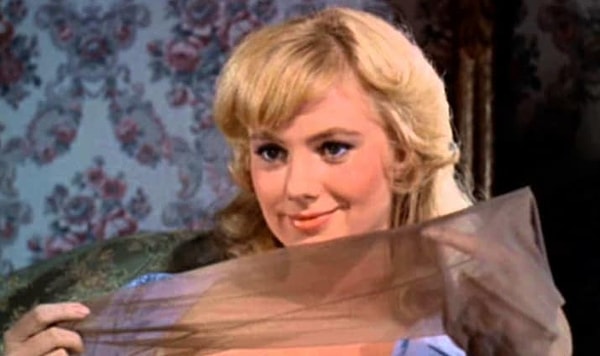 5. Ширли Джонс