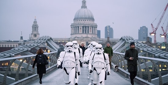 Ошеломительная новость: Принцы Гарри и Уильям сыграют штурмовиков в «Звездных войнах»