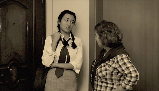 Bir Annenin Dramı: Kızım Evde Kalıyor! (18 Yaşımızdan 35'imize Annemiz)