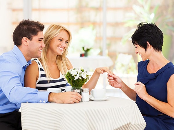 Ненапрягающая теща, занятая своей личной жизнью 💃