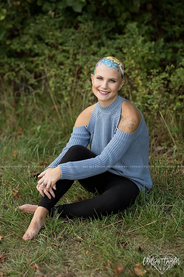 "Я выбрала цветочный узор, потому что он отражает мое внутреннее "я". Я становлюсь тем человеком, которым должна быть".