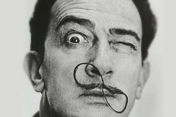 1989: Salvador Dalí hayatını kaybetti.