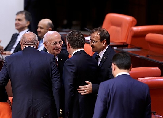 Sürpriz Yok: İsmail Kahraman Yeniden TBMM Başkanlığı'na Seçildi