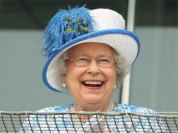 5. Kraliçe Elizabeth bir yamyam.