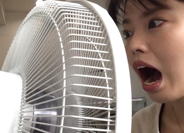 11. Наслаждались своим необычным голосом, мыча возле вентилятора 😎