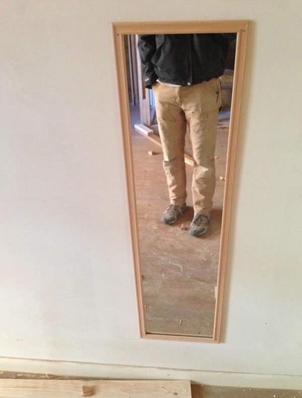 6. Ну кто так вешает?