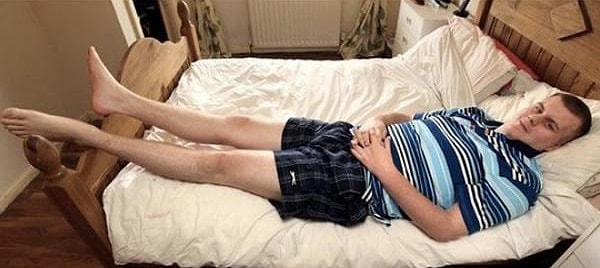 16. И кровати — еще одна большая проблема, куда же без них