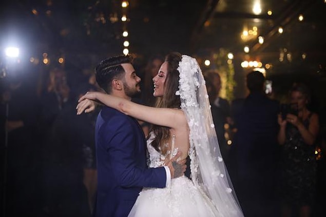 21. Rüzgar Erkoçlar & Tuğba Beyazoğlu