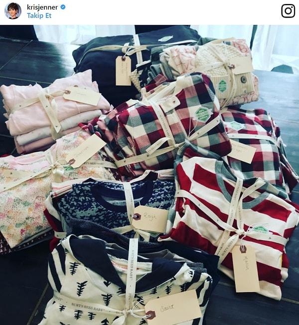 Instagram'da bu fotoğrafı paylaşıp torunlarına bu pijamaları gönderdiği için bir firmaya teşekkür etti.