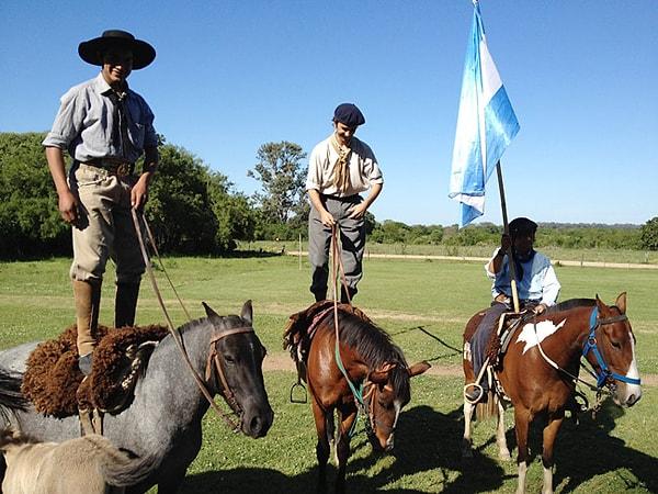 12. Şehirden uzaklaşıp kovboyların ataları "Gaucho" kültürünü yakından izleyebilirsiniz.