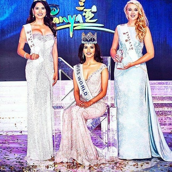 8. Второе место заняла Андреа Меза из Мексики, а третье - Стефани Хилл из Англии.