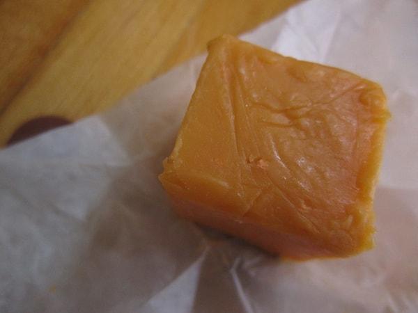 11. Resimde görünen çedar peyniri şu an yenilebilen en eski peynir. Sence kaç yıllık?