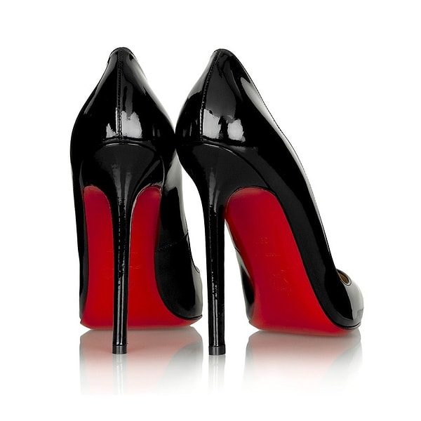 2. А как правильно произносить название туфель со знаменитой красной подошвой от бренда "Christian Louboutin"?