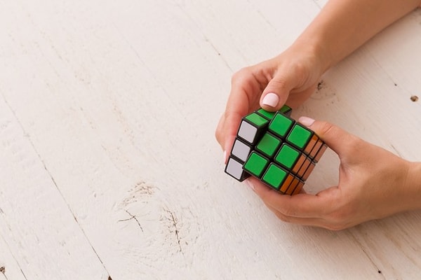 Вы склонны на всё смотреть с позиции "всё или ничего".