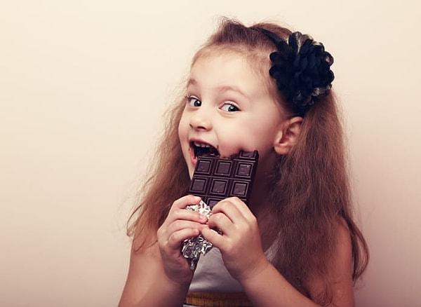 9. Aknelerinizin asıl sebebi çikolata değil!