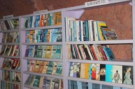 Alkışlık Hareket! Çankaya Belediyesi Temizlik İşçileri Çöpe Atılan Kitaplardan Kütüphane Oluşturdu