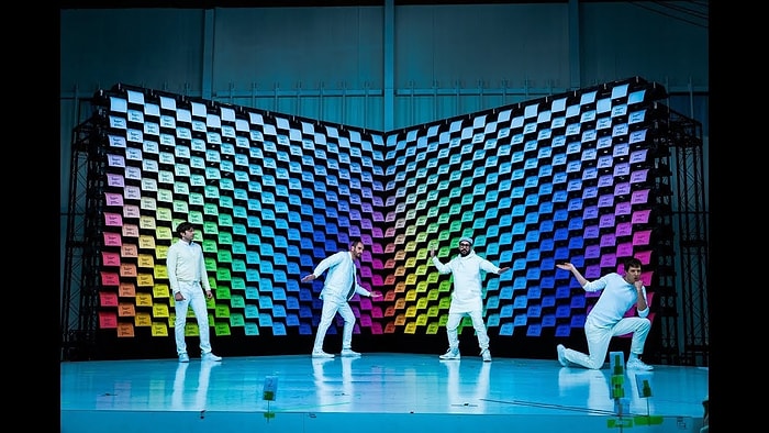 557 Yazıcı Kullanılarak Oluşturulan Muhteşem Ok Go Klibi: Obsession