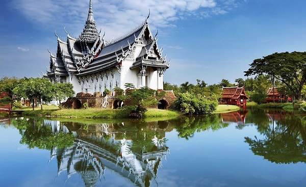 7. Лаос находится в...?