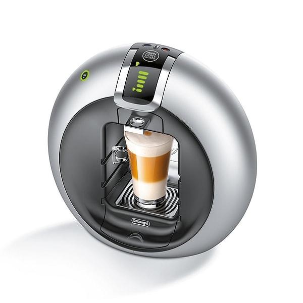 10. Evinizi en sevdiğiniz kahveci gibi hissetmenizi sağlayacak en lezzetli kahvelerin tek tuşla yaratıcısı DeLonghi EDG 605.B Nescafé Dolce Gusto Circolo Tam Otomatik Kahve Makinesi