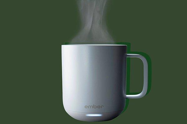 5. Kahvenin ısısını tam istediğiniz derecede tutan Ember Mug.