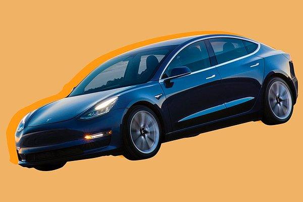 11. Elektrikle çalışan araçları artık sokakta görünür hale getirebilecek Tesla Model 3.