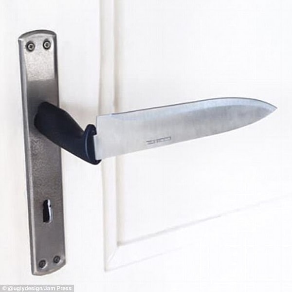 5. Да, в такую дверь лишний раз стучать не захочется.