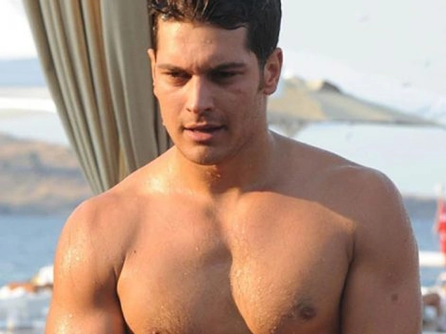 Best Model Of Turkey Yarışmasının Son Erkek Güzelleri! İşte Son 10 yılın Erkek Güzeleri! 2 2010 - Çağatay Ulusoy
