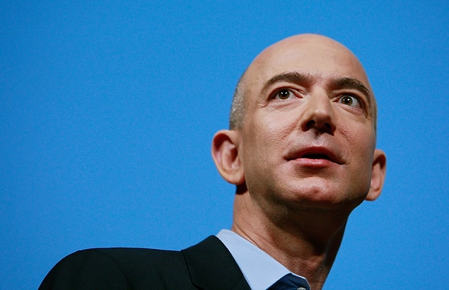 Ortalama genç jenerasyonun yıllık kazandığı parayı Bezos bir dakikada kazanıyor.