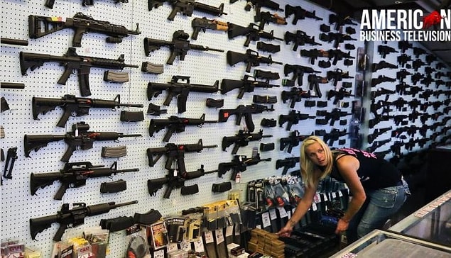 Fakat bu geçmiş kayıt kontrollerinin her zaman doğru olmadığı da ortaya çıktı. ABD Hava Kuvvetleri eski çalışanı Devin Kelley davasında gerekli bilgiyi vermediğini itiraf etti.