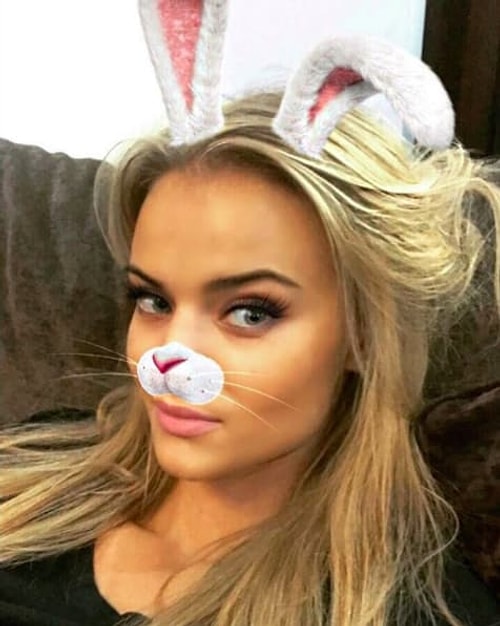 Filtrelerin modası geçse de Kate Grigorieva ve Roos Marijndekok da onlardan vazgeçemiyor. 😅