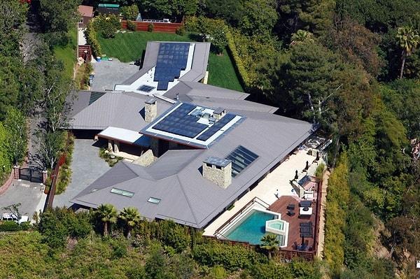 21. Jennifer Aniston'ın 38 milyon dolarlık evi Beverly Hills'te.