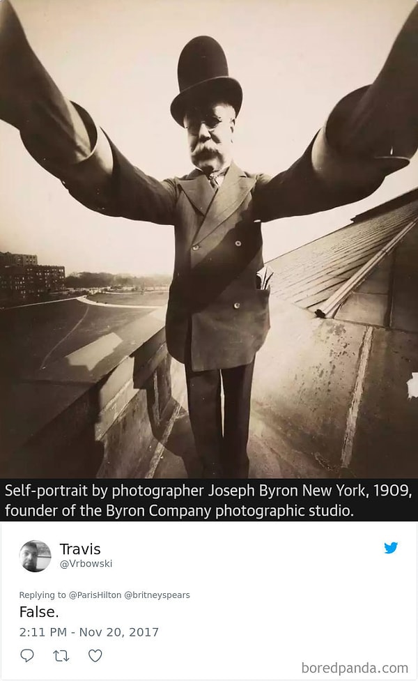 21. «Автопортрет фотографа Джозефа Байрона, основателя фотостудии «Byron Company», сделанный в 1909 году в Нью-Йорке»
