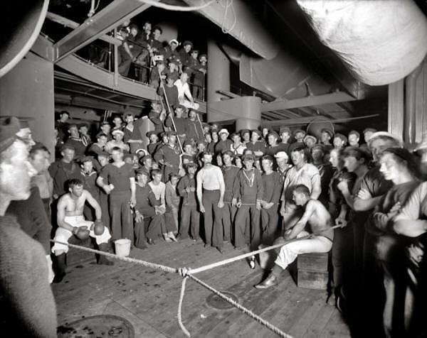 3. Askeri bir gemide gerçekleşen boks maçı, 1897.