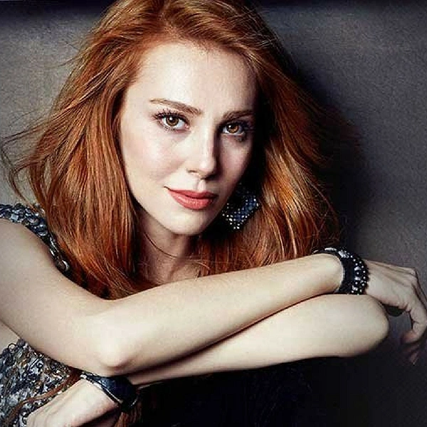 Elçin Sangu