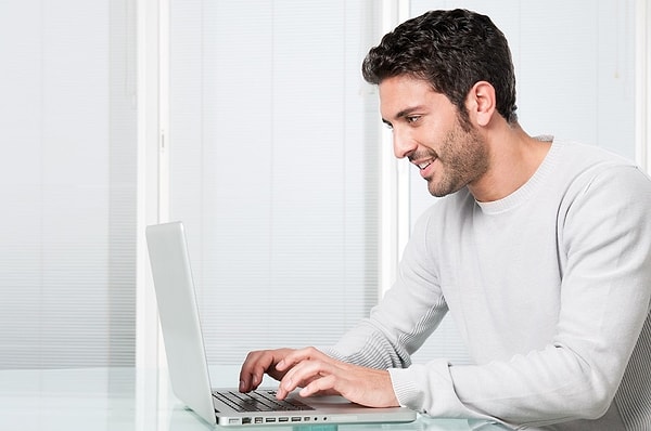 9. Каждую секунду в мире смотрят порно почти 30 тыс. людей.