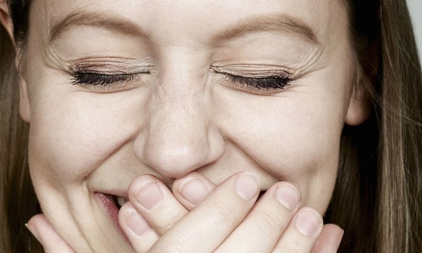 10. И напоследок: ... насмехалась над ними